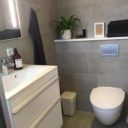 民宿 Large Modern Family - “arnely”