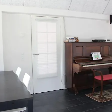 Large Modern Family - “arnely” * Tommerup