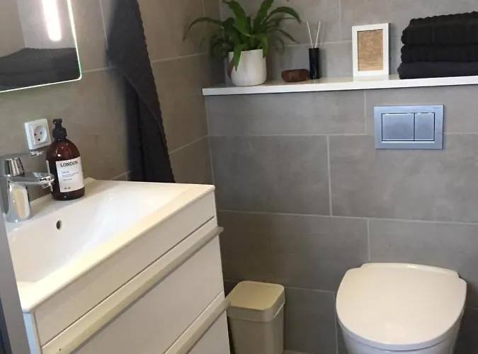 Accommodatie bij particulieren Large Modern Family - “arnely”